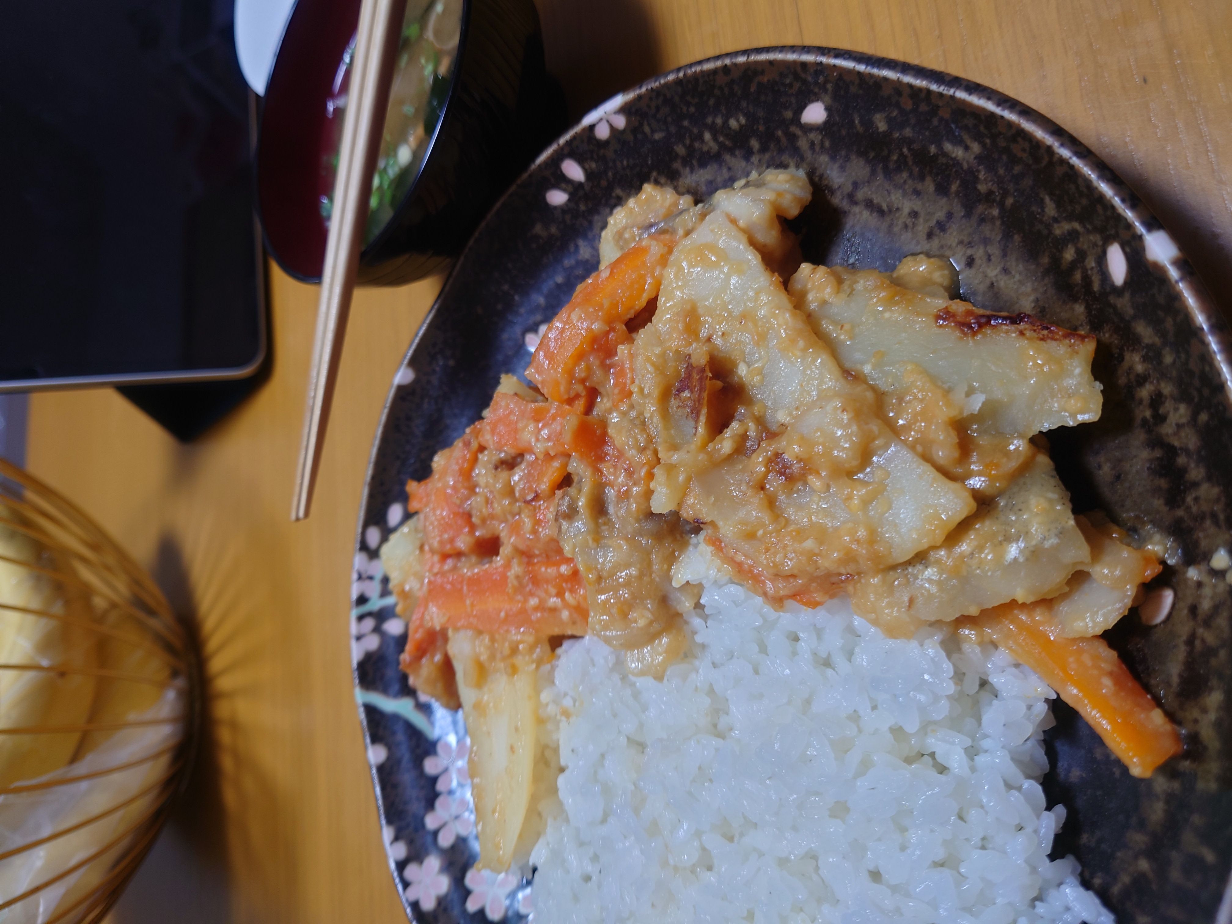 白身魚と根菜の味噌炒め